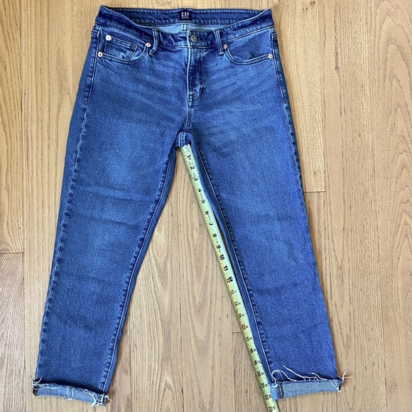 GAP Girlfriend Skinny Jeans - Picture 3 of 8